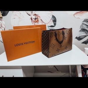 Louis Vuitton OnTheGo